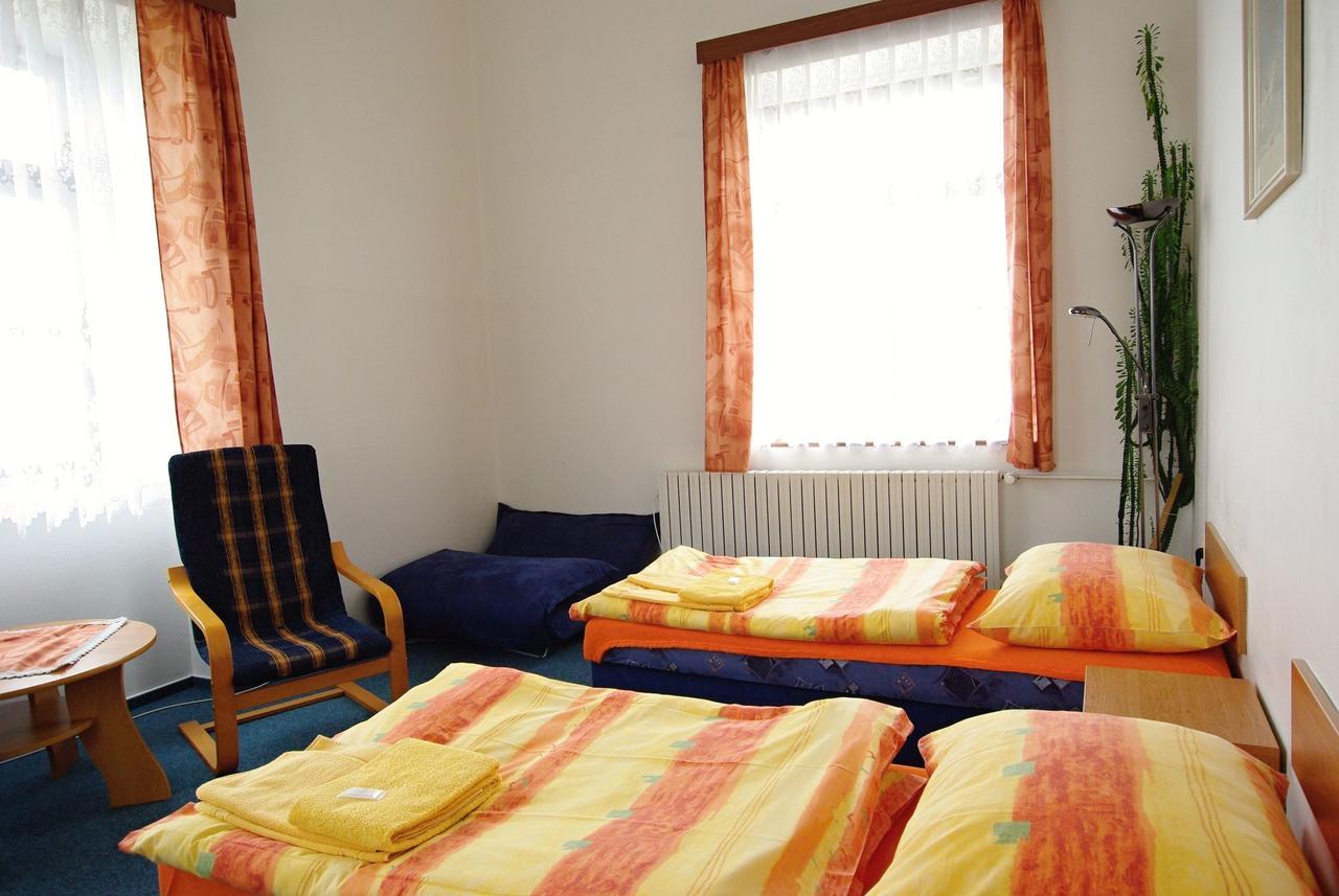 Hotel Koleje Zamecek à Lednice Extérieur photo